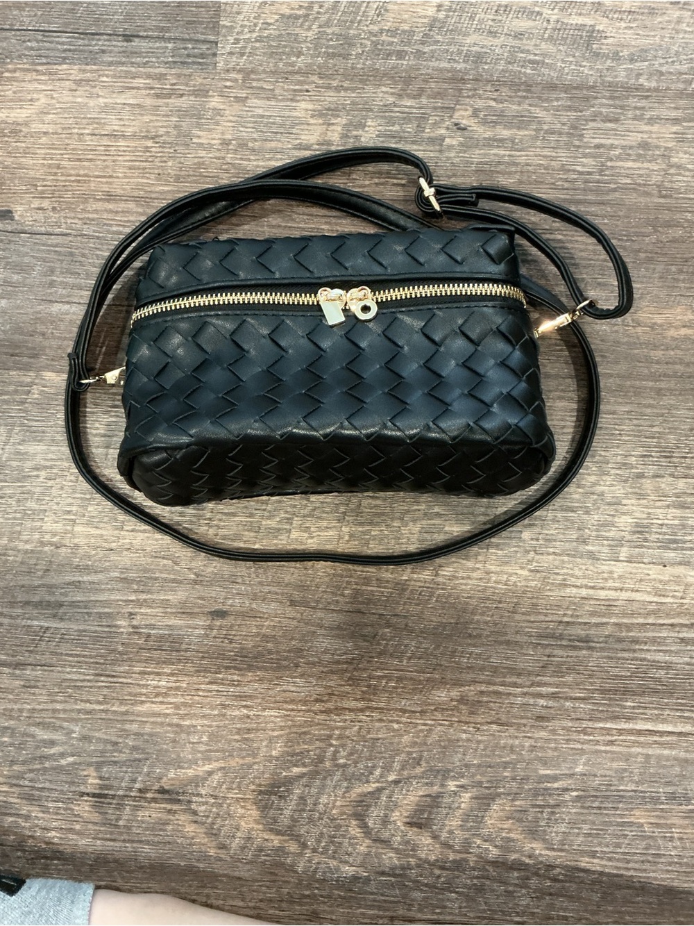 Women’s Black Woven Crossbody Bag with Gold Zip NWOT